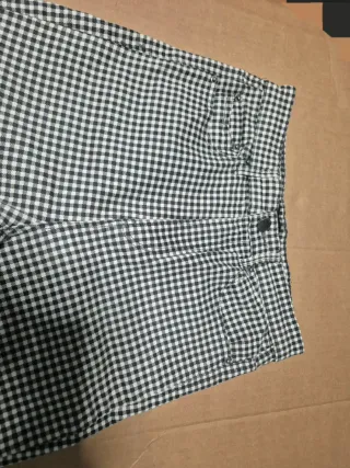 Pantalón cuadros Stradivarius Talla 36