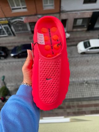 Nike Mind 001 Red