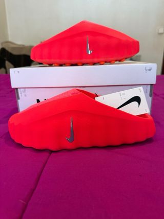 Nike Mind 001 Red