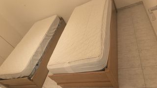 2 Camas 90cm con Somier Madera