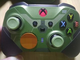 Mando Xbox Elite Series 2 HALO Custom