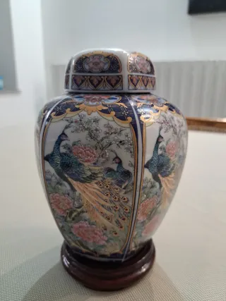Vaso Giapponese Decorato Pavoni