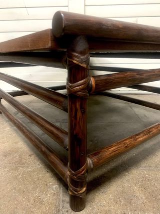 Mesa baja de centro o auxiliar. Vintage