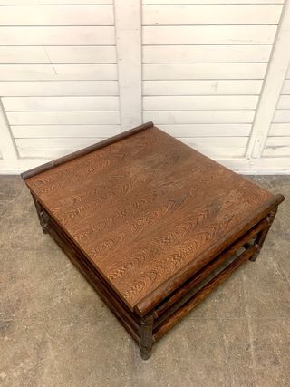 Mesa baja de centro o auxiliar. Vintage