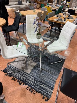 Juego comedor cristal 4 sillas blancas