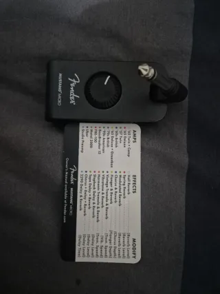 Pack de guitarra Jackson JS Series Dinky Arch Top