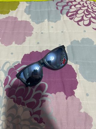 Gafas de sol negras