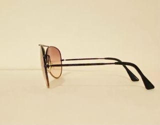 Occhiali da sole vintage anni '80