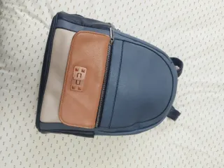 Bolso Mochila Parfois Azul y Beige