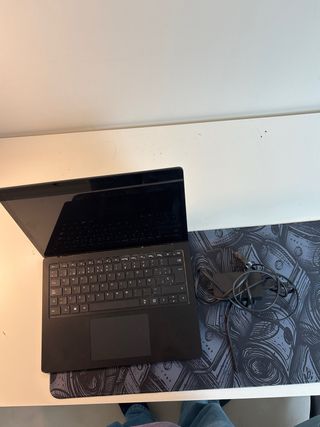 (Buen estado) Surface Laptop 4 i5 8GB 473GB Negro