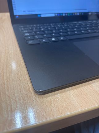 (Buen estado) Surface Laptop 4 i5 8GB 473GB Negro
