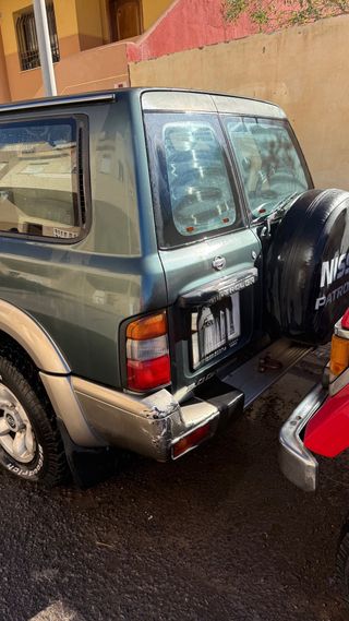 Nissan Patrol gr y61 2002
