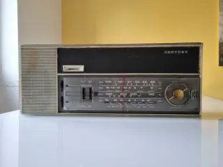 Radio valvolare vintage Century