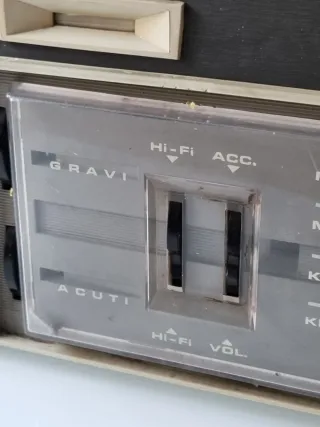 Radio valvolare vintage Century