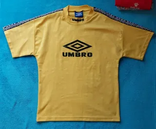 Lote de ropa vintage: dos camisetas y un polo