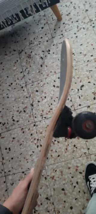 Skate Monopatín humen amateur