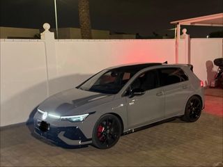 Volkswagen Golf 2025