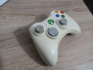 Xbox 360 slim bianca
