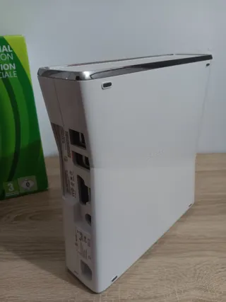 Xbox 360 slim bianca