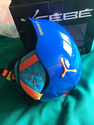 Casco esquí infantil Cebe azul