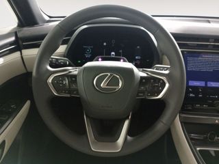 Lexus LBX FWD Elegant
