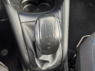 Peugeot 208 Signature