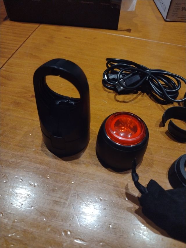 Vodafone Luz Trasera de Bicicleta Inteligente