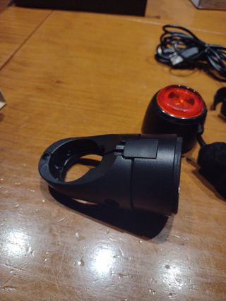 Vodafone Luz Trasera de Bicicleta Inteligente