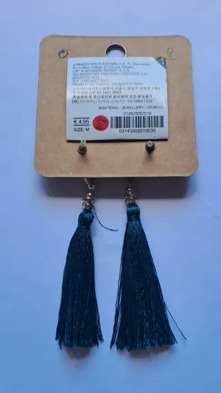 Pendientes Stradivarius Tassel