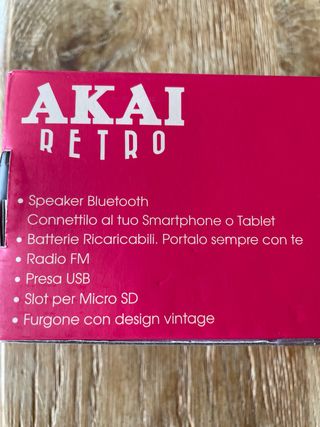 Altavoz radio AKAI Retro Furgoneta Roja y Blanca