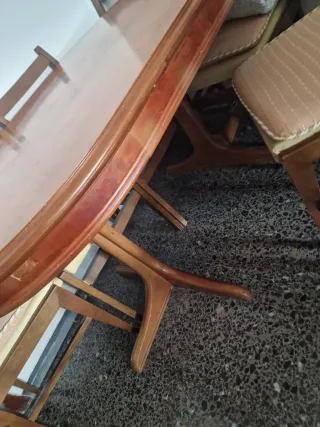 Mesa comedor extensible + 4 sillas