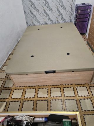 Canapé con colchón nuevo