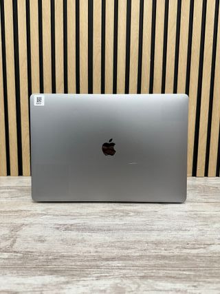 MacBook Pro 15" 2018 i7 32gb 500gb SSD