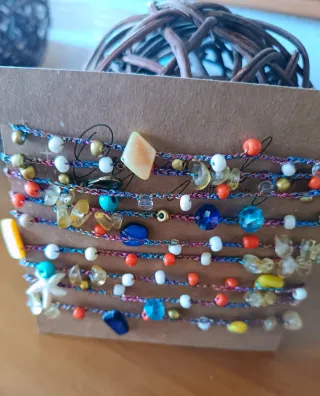 Bisutería hecha a mano con abalorios