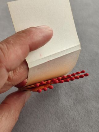 Lote Marlboro: Cenicero, Llavero, Mechero, Cerilla