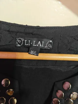 Vestido con tachuelas talla M/L