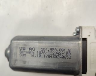 Motor elevalunas volkswagen 5q4959801b golf