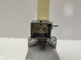 Motor elevalunas volkswagen 5q4959801b golf