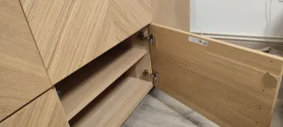 Cómoda de Ikea modelo bestâ