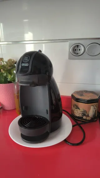 Cafetera Dolce Gusto Negra