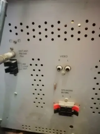 Equipo de música Sanyo sin altavoces