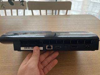 PlayStation 3 Super Slim Negra