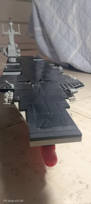 Portaaviones LEGO Negro