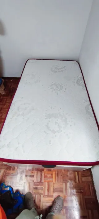 Canapé y colchón individual 1x1.90