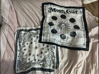 Sciarpe Stradivarius Luna e Paisley