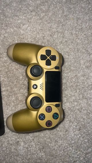 PS4 (PlayStation 4) + Comando Dourado