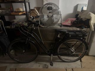 Bicicleta Eléctrica Negra
