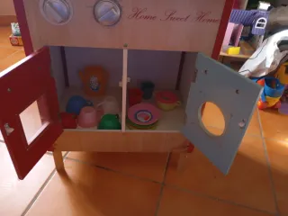 Cocinita de juguete de madera