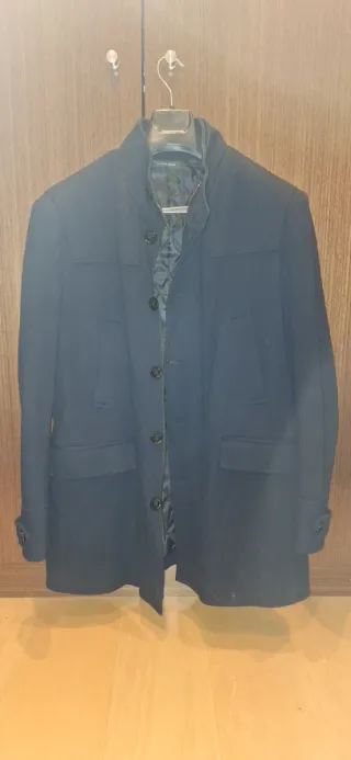 Abrigo azul hombre Zara