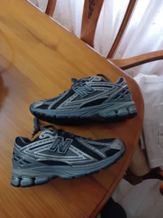 New Balance 1906R Talla 40